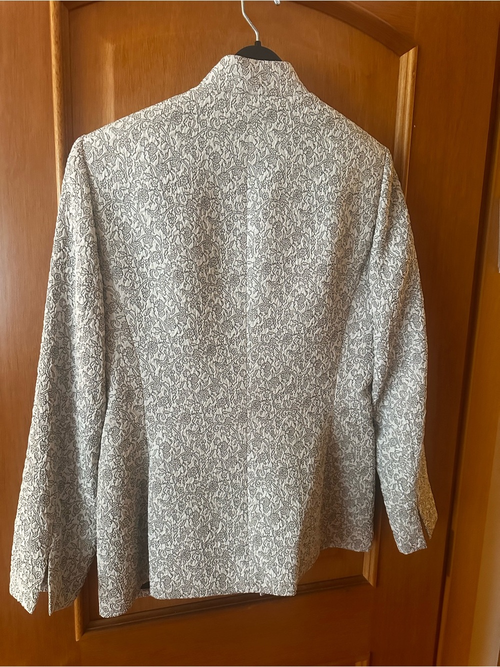 Kasper Size 4 Ivory Gray Brocade 2-Piece Skirt Suit - Picture 6 of 8